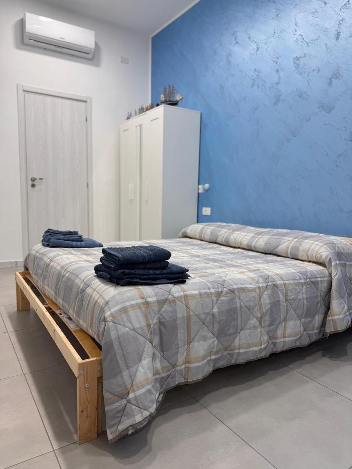 Casa Vacanze La Fenice Naples Exterior photo